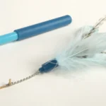 SmartyKat Frisky Flyer, Interactive Cat Toy, Extendable and Retractable Wand with Feathers - Image 4